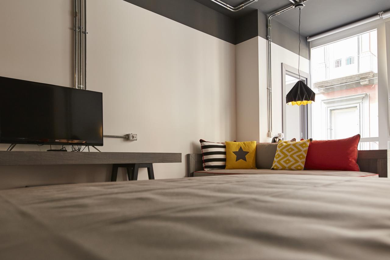 Toledo Loft Hotel เนเปิลส์ ภายนอก รูปภาพ