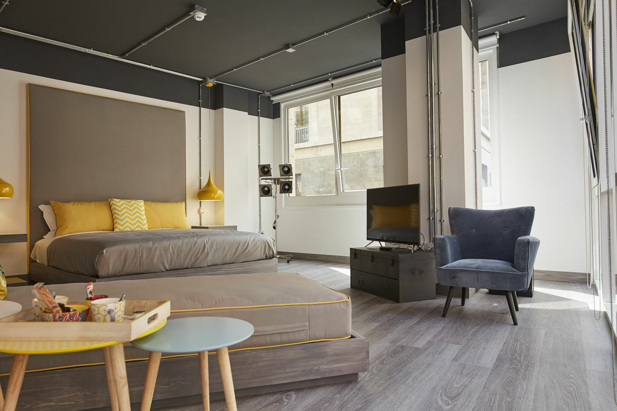 Toledo Loft Hotel เนเปิลส์ ภายนอก รูปภาพ