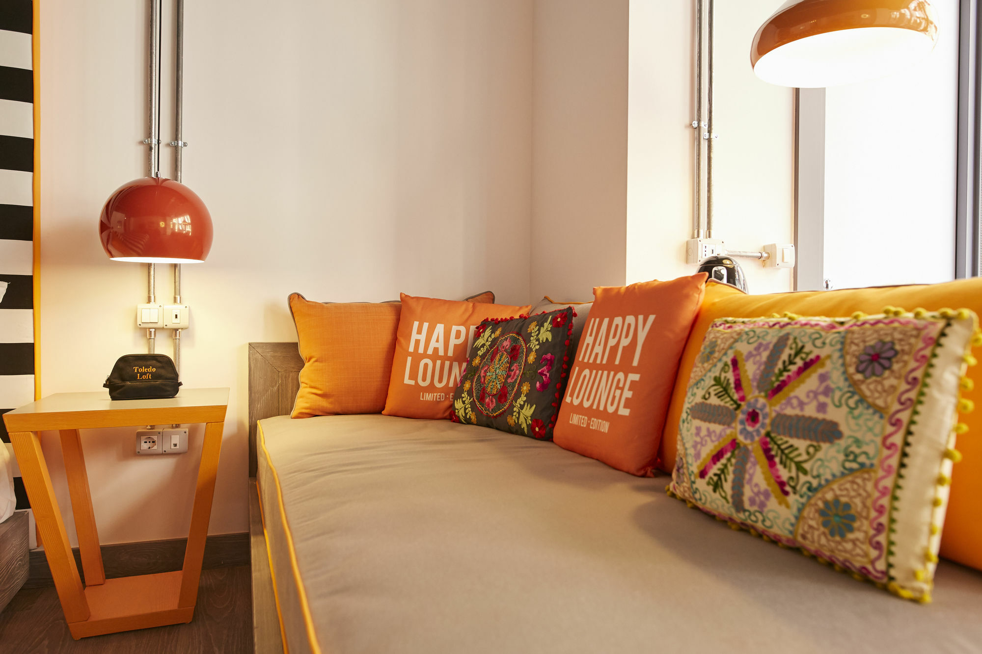 Toledo Loft Hotel เนเปิลส์ ภายนอก รูปภาพ