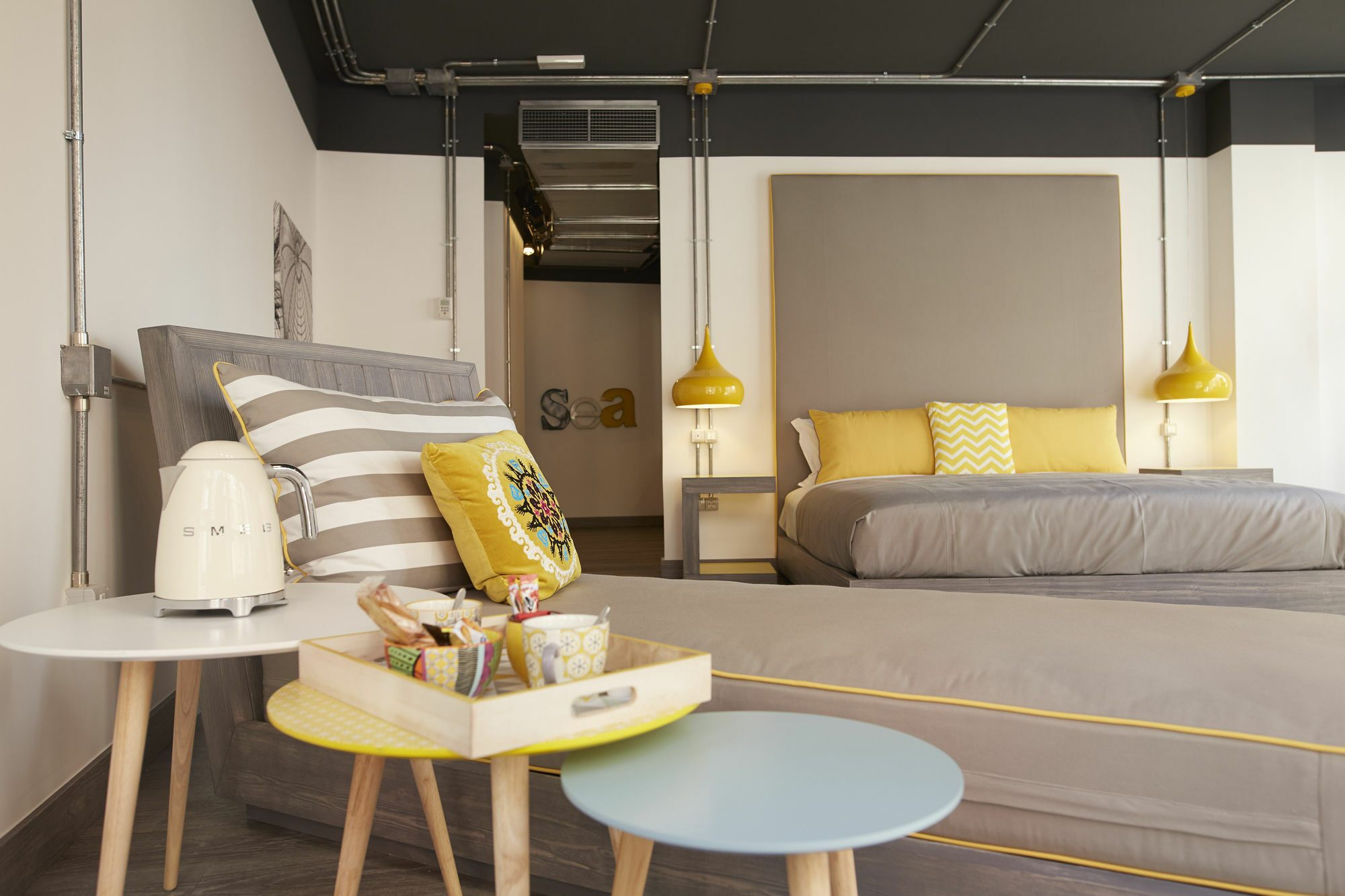 Toledo Loft Hotel เนเปิลส์ ภายนอก รูปภาพ