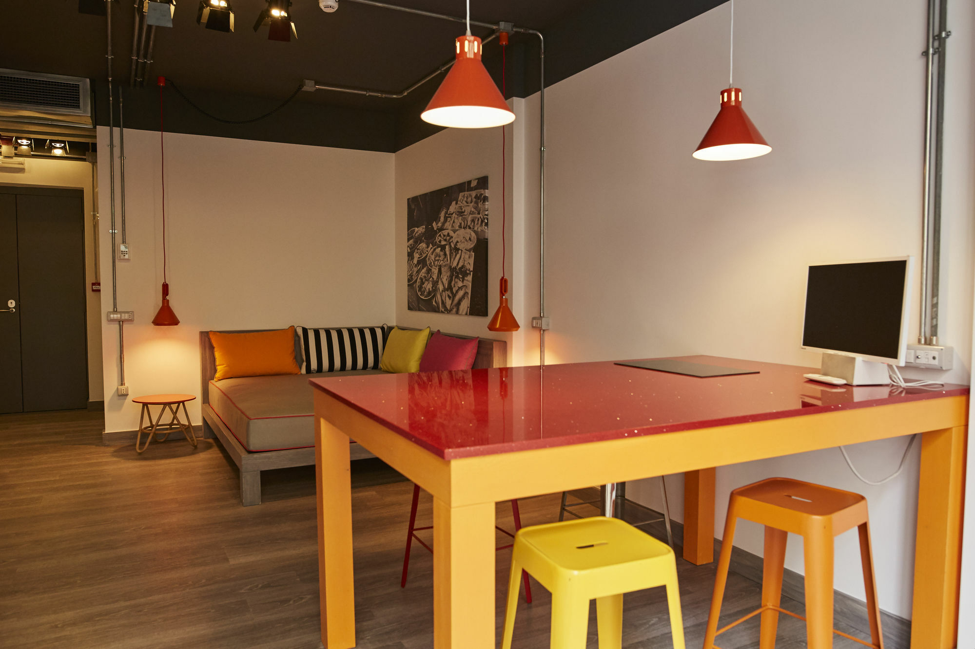 Toledo Loft Hotel เนเปิลส์ ภายนอก รูปภาพ
